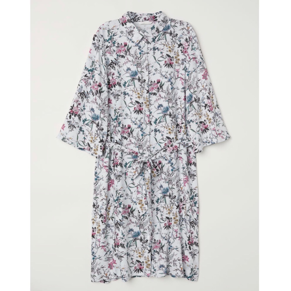 H&M Light Blue Floral Shirt Dress (Knee Length)